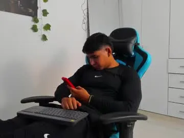 ava_delightt – webcam model profile photo Image 12