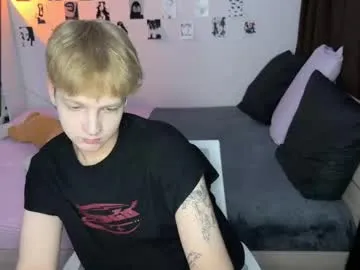 angelsofaurora – webcam model profile photo Image 13