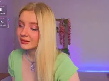 vvioleta_ – webcam model profile photo Image 3