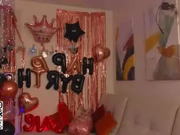 vvioleta_ – webcam model profile photo Image 9