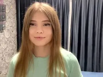 freckledeer – webcam model profile photo Image 3