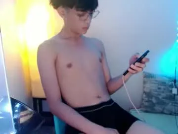 petites_perles – webcam model profile photo Image 4