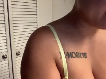 twin_cherry – webcam model profile photo Image 7