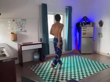 katinatonge – webcam model profile photo Image 9