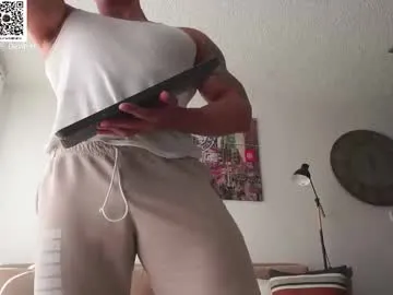 wet_dreamm22 – webcam model profile photo Image 17