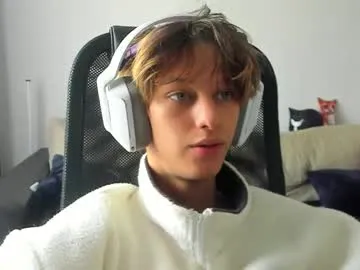 bright_diamonds_054 – webcam model profile photo Image 13