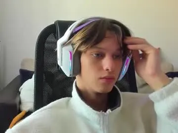 bright_diamonds_054 – webcam model profile photo Image 15