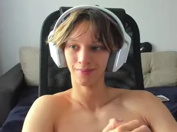 bright_diamonds_054 – webcam model profile photo Image 17