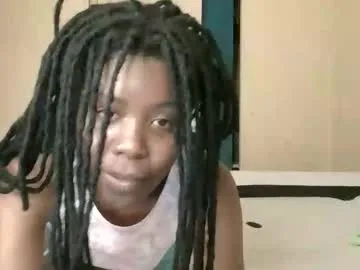 petites_perles – webcam model profile photo Image 4