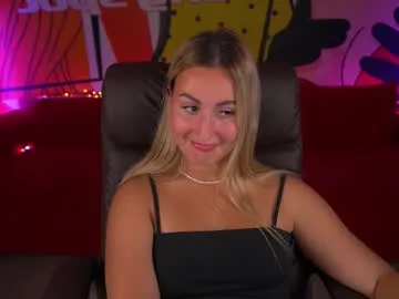 saramist – webcam model profile photo Image 3