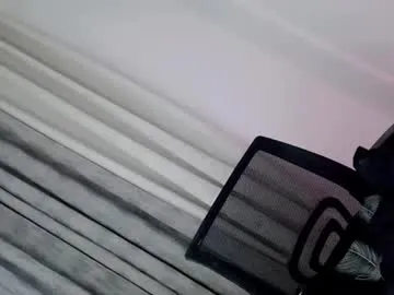 ashley_jones9 – webcam model profile photo Image 2