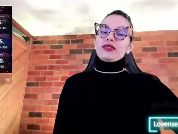 realtryit – webcam model profile photo Image 12