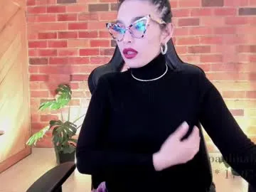 realtryit – webcam model profile photo Image 4