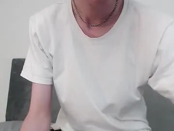 playussoftly – webcam model profile photo Image 4