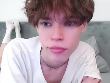 playussoftly – webcam model profile photo Image 6