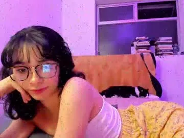 realtryit – webcam model profile photo Image 14