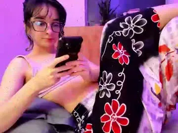 realtryit – webcam model profile photo Image 9