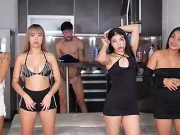 evelyn_evyy – webcam model profile photo Image 11