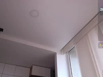 xalexax – webcam model profile photo Image 15