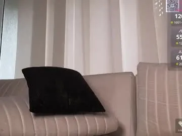 xalexax – webcam model profile photo Image 3