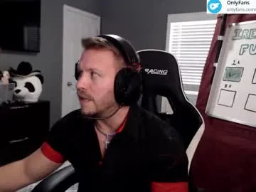 molly_and_paul – webcam model profile photo Image 8