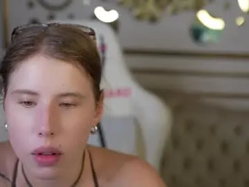 vivy_ – webcam model profile photo Image 11