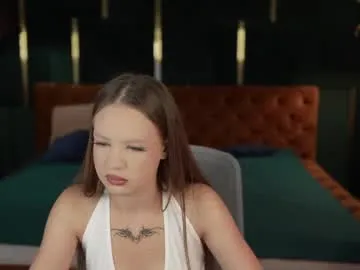 vivy_ – webcam model profile photo Image 3