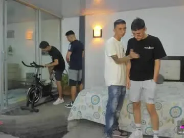 petites_perles – webcam model profile photo Image 13