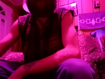 luckaisha – webcam model profile photo Image 16