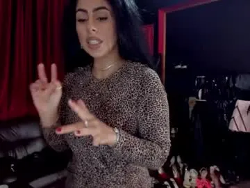 amabella_w – webcam model profile photo Image 17