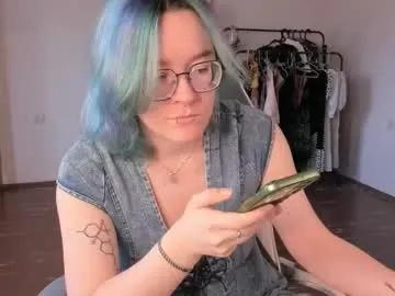 kianys – webcam model profile photo Image 13