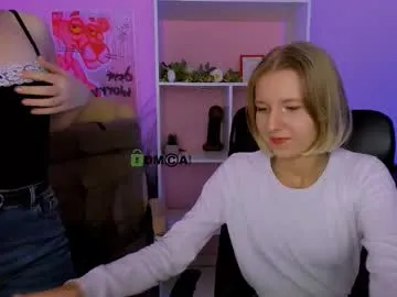 petites_perles – webcam model profile photo Image 14