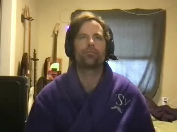 sweetyoops – webcam model profile photo Image 3