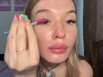 petites_perles – webcam model profile photo Image 14