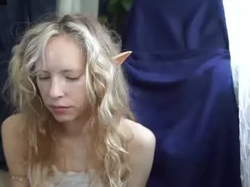 petites_perles – webcam model profile photo Image 11