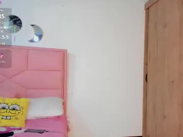 petites_perles – webcam model profile photo Image 13