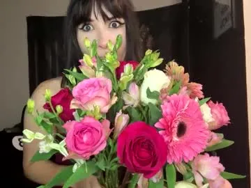 yulxx – webcam model profile photo Image 9