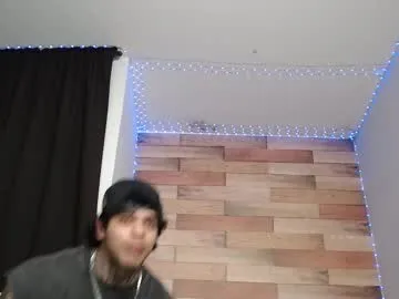 petites_perles – webcam model profile photo Image 8