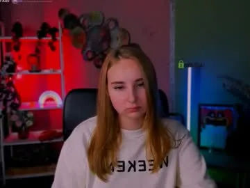 petites_perles – webcam model profile photo Image 2