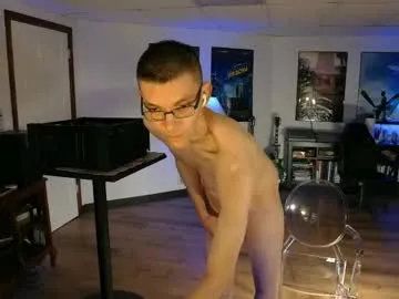 sweetyoops – webcam model profile photo Image 16