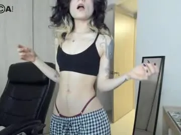 cinacandy – webcam model profile photo Image 10