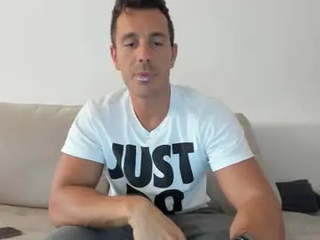 loving_ladies – webcam model profile photo Image 8