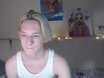 playussoftly – webcam model profile photo Image 3