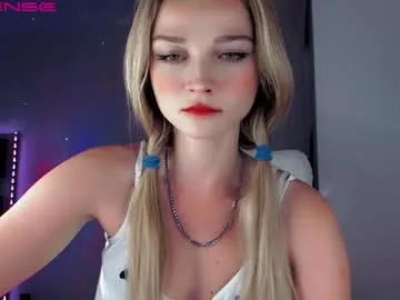 cuddlebyyou – webcam model profile photo Image 3