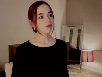 miavega1 – webcam model profile photo Image 3