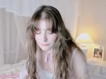 ErikaBonnie – webcam model profile photo Image 15