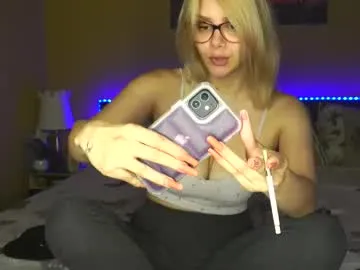 honeyymoonn_ – webcam model profile photo Image 17