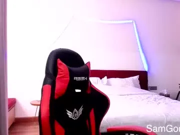 alyaska_2000 – webcam model profile photo Image 2