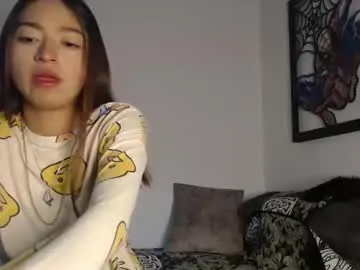 ami_sweet_19 – webcam model profile photo Image 12