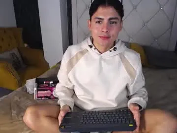 welcome2pleasureland – webcam model profile photo Image 3